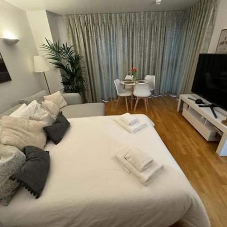 Luxury Apartment In Canary Wharf Лондон Экстерьер фото