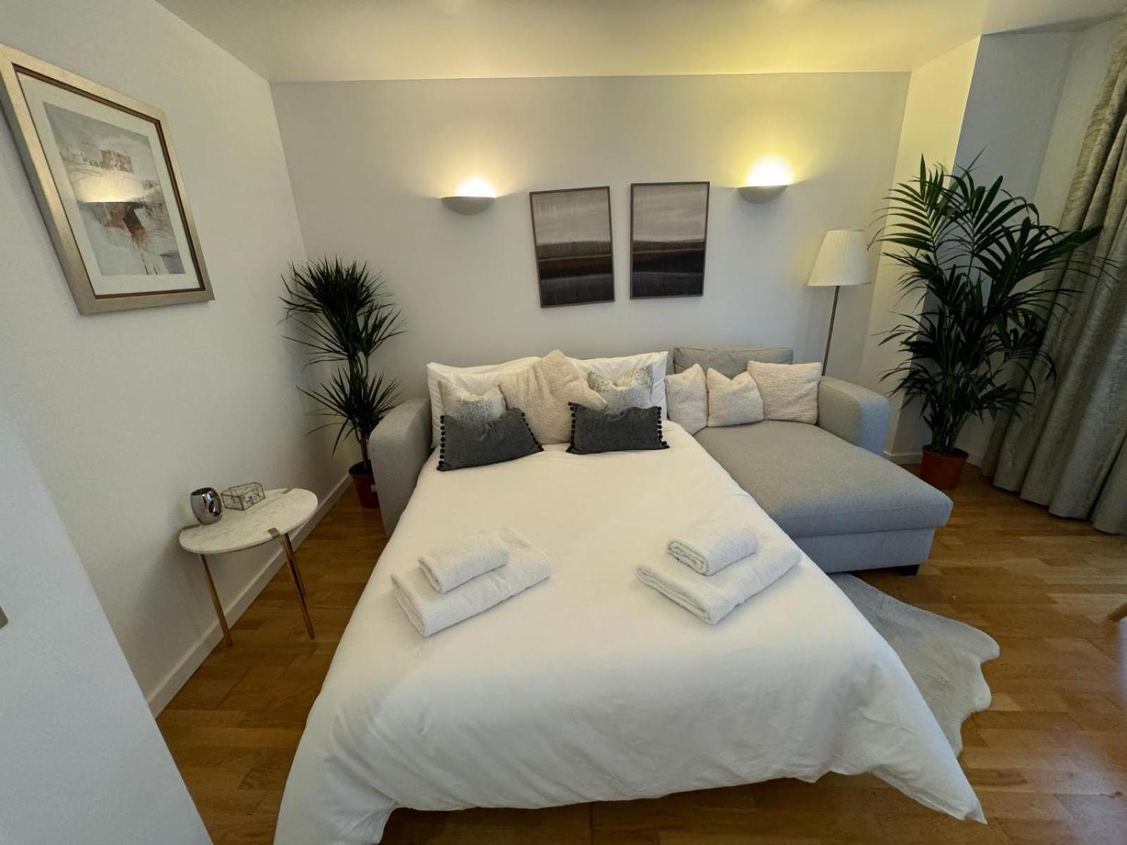 Luxury Apartment In Canary Wharf Лондон Экстерьер фото