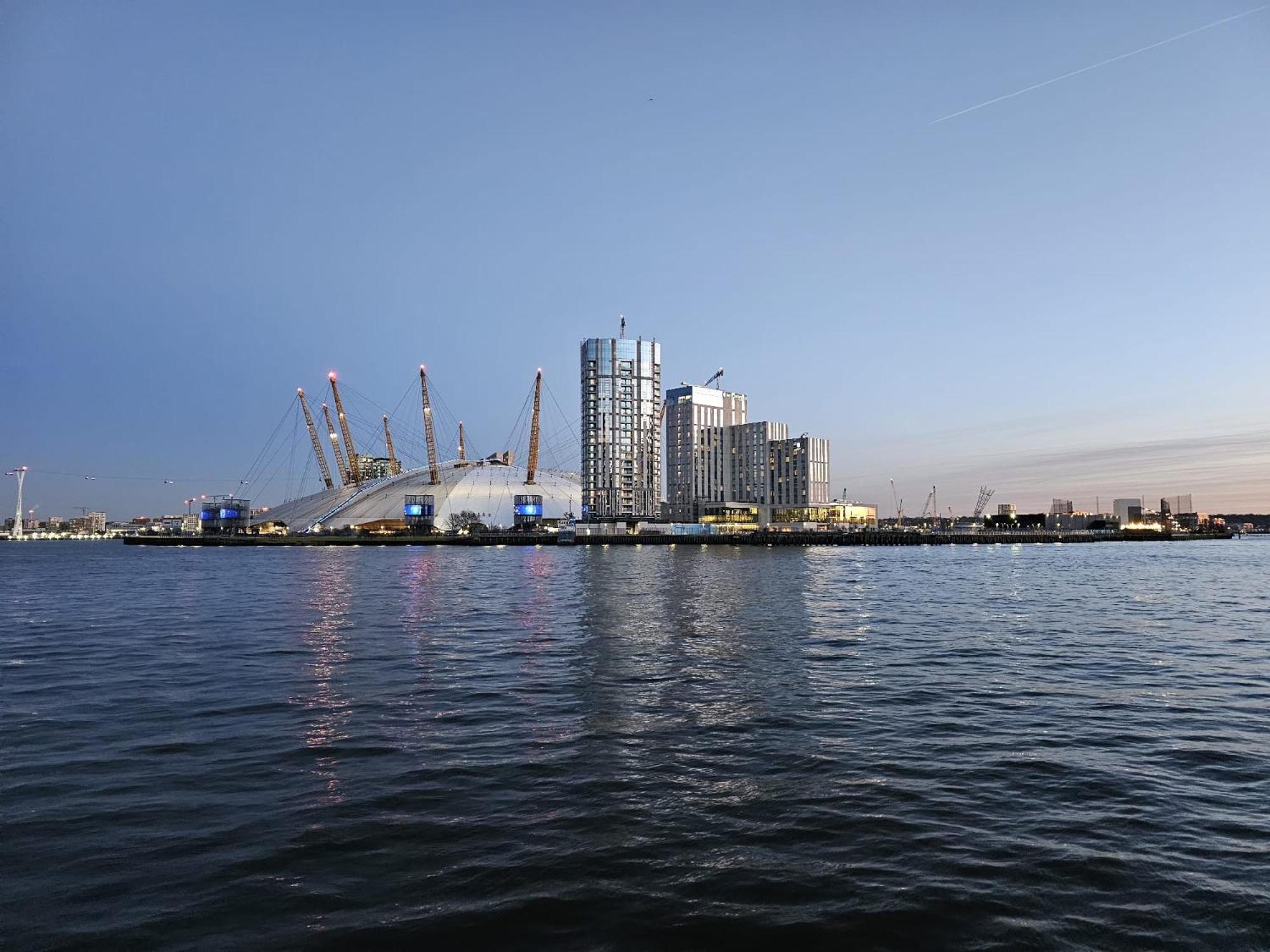 Luxury Apartment In Canary Wharf Лондон Экстерьер фото