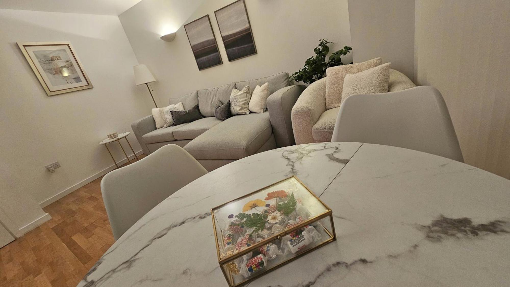 Luxury Apartment In Canary Wharf Лондон Экстерьер фото
